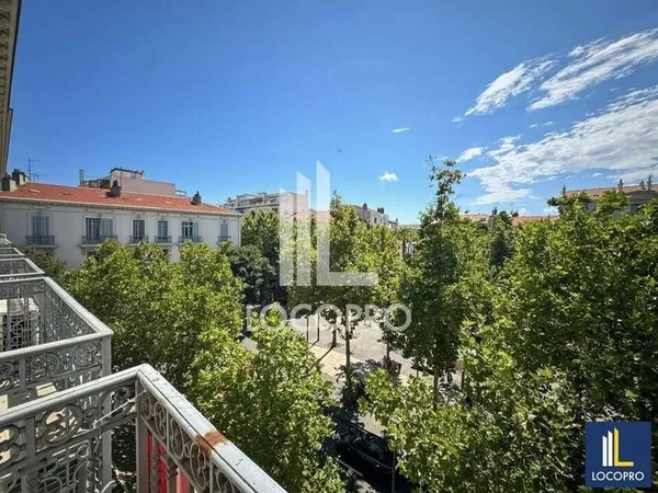 Bureaux 133 m²