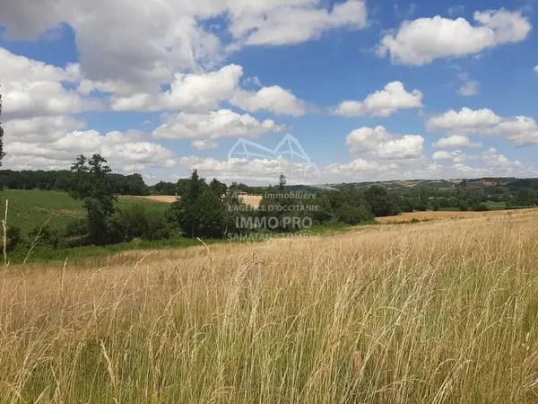Terrain constructible - 1659m²