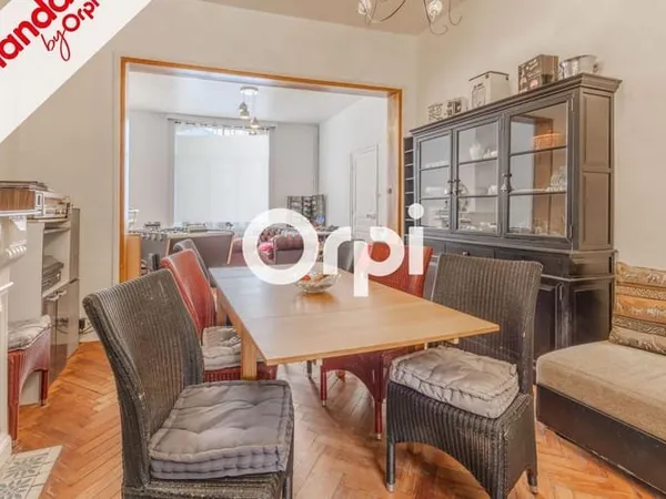 Maison 7 pièces 189 m²