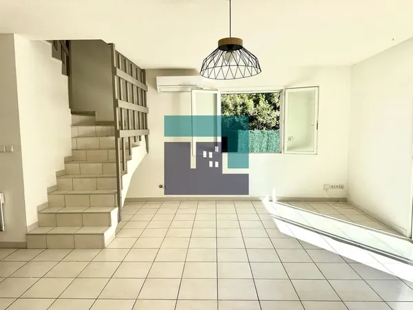 Maison mitoyenne 85 m² - 3 chambres - Jardin