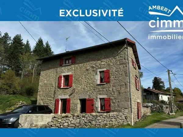 MAISON DE CHARME AVEC JARDIN ATTENANT ET 5HA DE BOIS