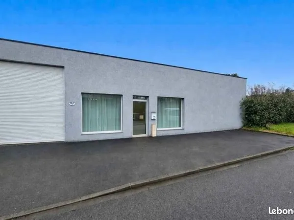 Location commercial 235 m2 artisan stockage