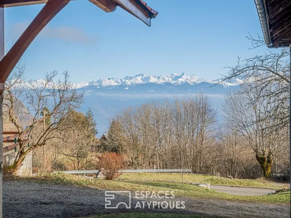 Ancienne ferme rénovée et sa grange à repenser sur le Plateau des Petites Roches
