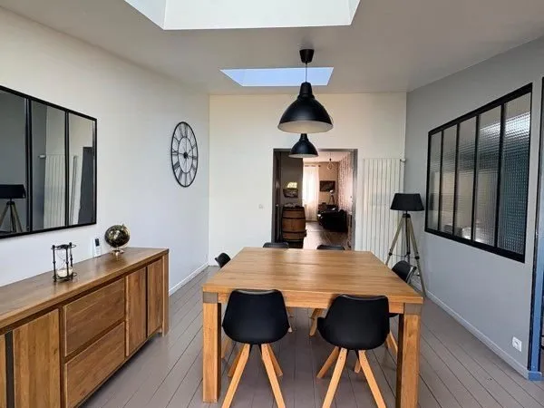 Maison 132 m2 -4 chambres - terrain 271 m2 - proche Hôpital - parc Monod - Écoles et transports