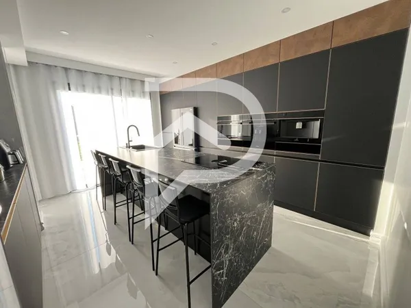 Maison 10 pièces 210 m²