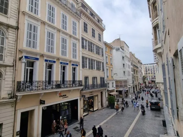 Studio 1 pièce 26 m²