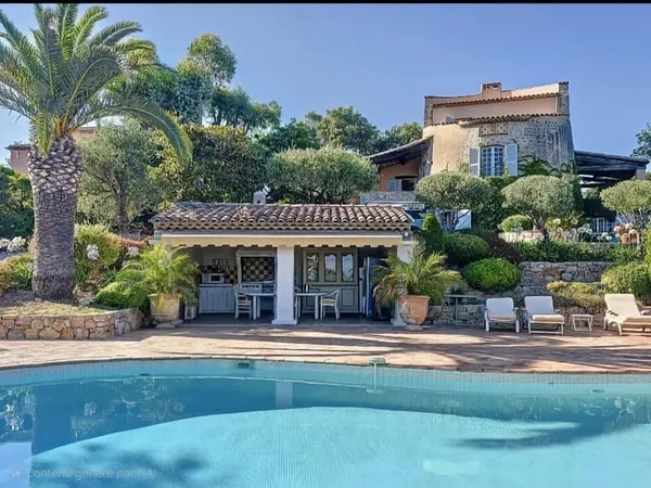Villa 6 pièces 250 m²