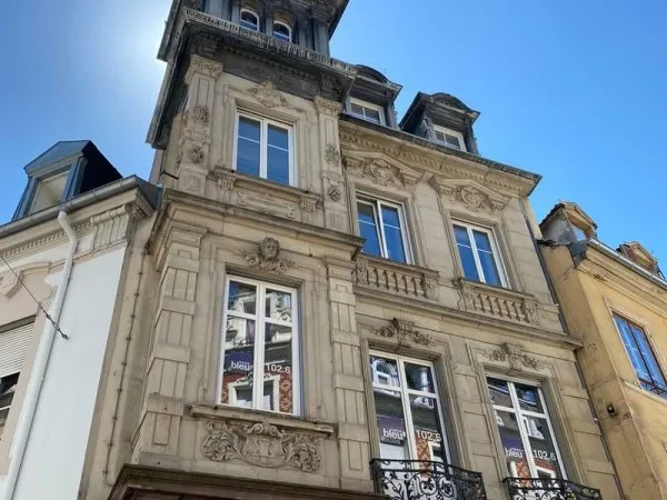F4 duplex terrasse cave centre historique