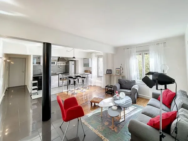 Appartement Courbevoie 2 pièce(s) 49.63 m2