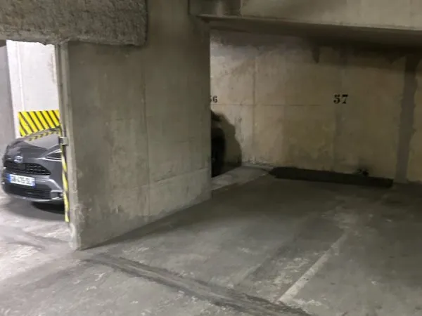 Loue parking 6m²