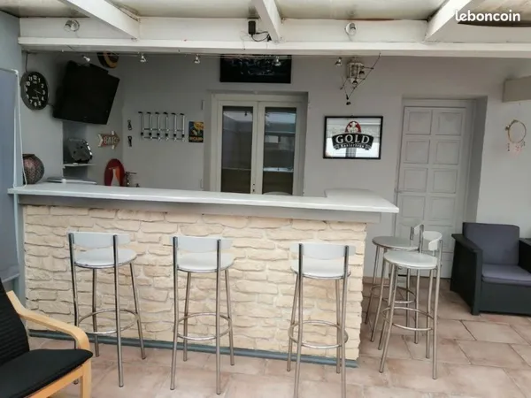 Maison 125 m² + véranda 50 m² aménagée - 3 ch - sans vis-à-vis - parking 3 voitures