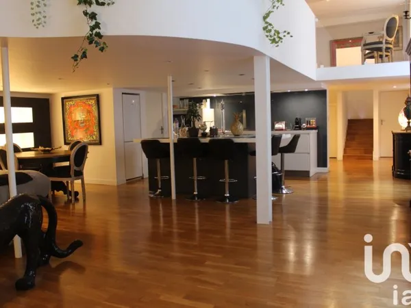 Appartement 4 pièces 172 m²