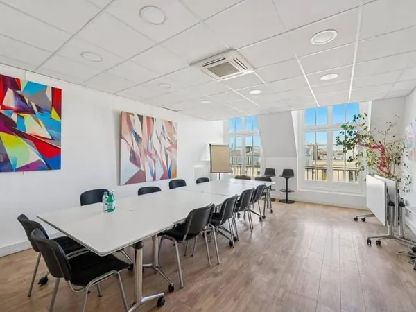 Bureaux 234 m²