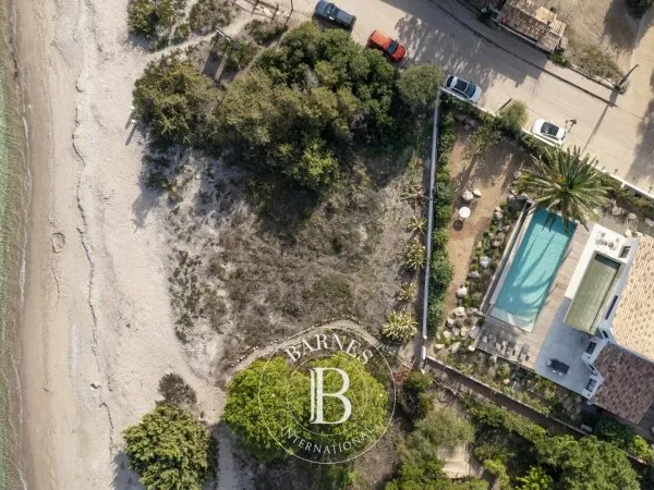 Saint-Cyprien, villa 5 chambres, piscine, pied dans l'eau