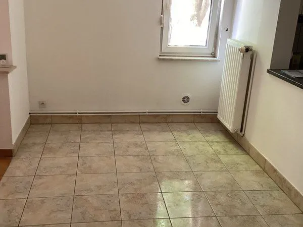 Louer appartement 2 pièces bonne état à Neudorf