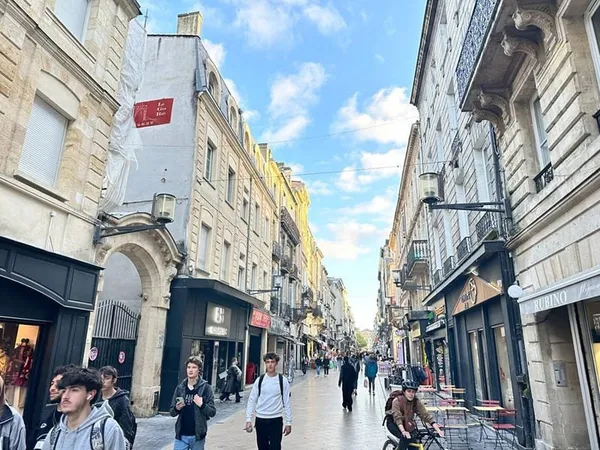 Boutique 115 m²