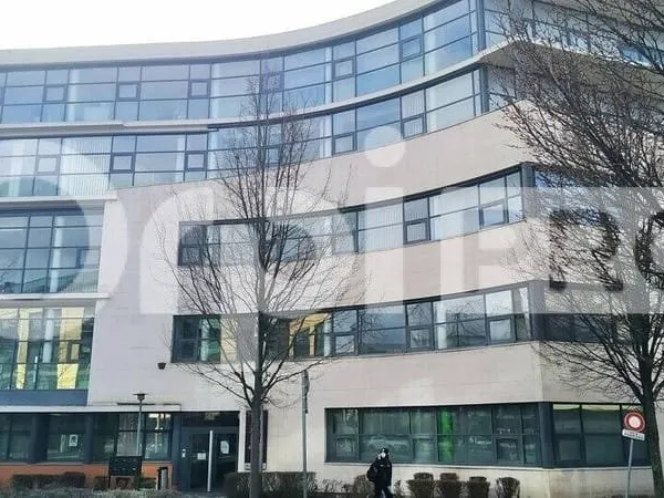Bureaux 150 m²