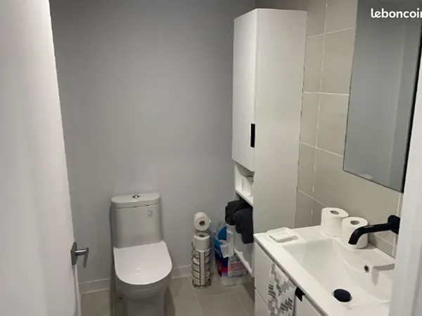 2 pièces meublé situé au 2ème étage, 35 m²