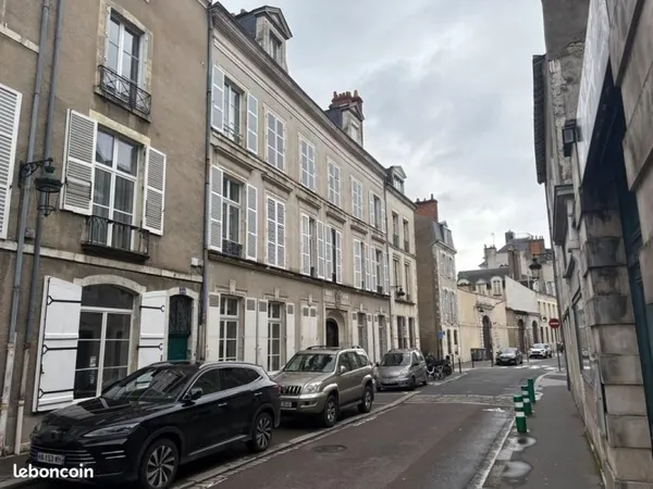 Bureaux 65 m²