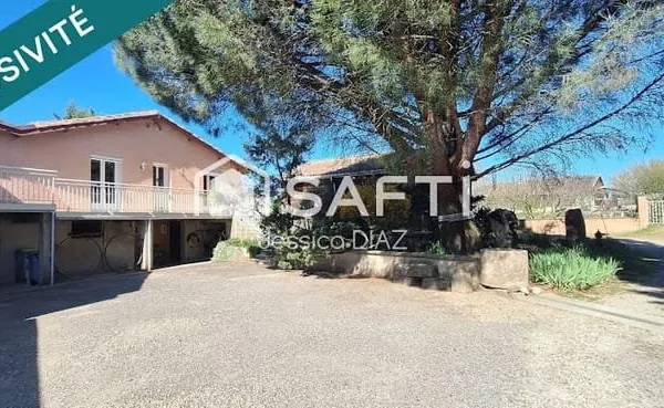 Maison 10 pièces 212 m²