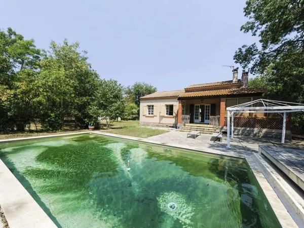 Maison T5 110 m2 Plain pied LA GARDE - 2300 m2 de terrain av