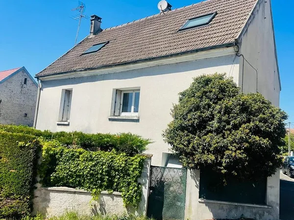 Ensemble immobilier Nanteuil Les Meaux 150 m2