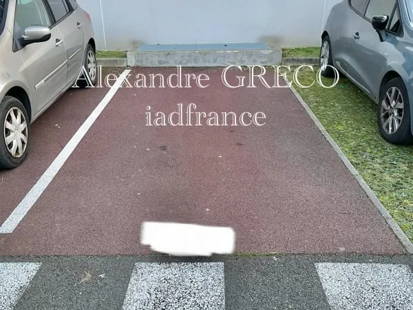 Parking 12 m²