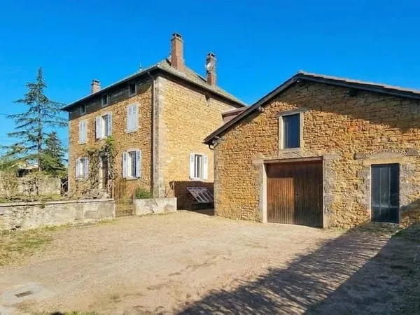 Maison 8 pièces 284 m²