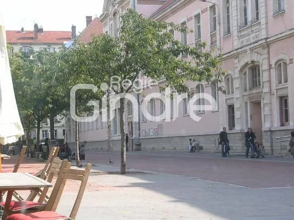 Parking 12 m²
