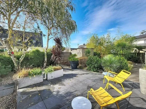 Maison de plain-pied 8 pièces 172 m²