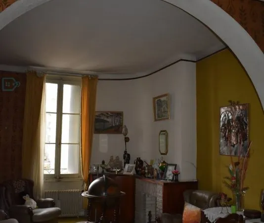 IMPOSANTE ET CHARMANTE MAISON DES ANNEES 50 PLEIN CENTRE DE BORDEAUX