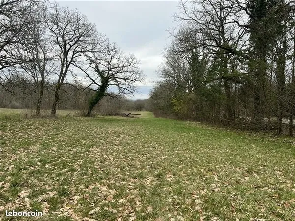 Terrain 3 392 m² Promilhanes