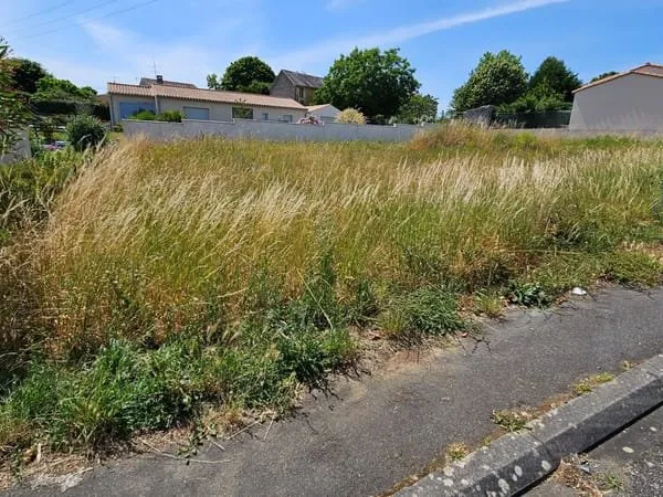 Terrain Champdeniers Saint Denis 266 m2