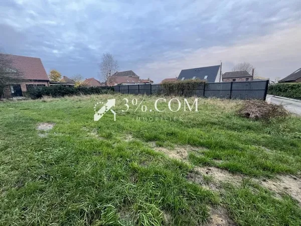 TERRAIN A BATIR AU CALME 413 M2 BORNE ET VIABILISE