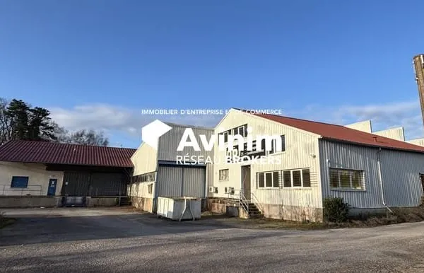 Immeuble industriel 2595 m²