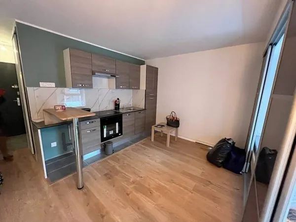 Studio 1 pièce 27 m²