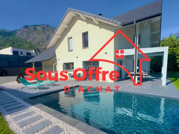 Maison 6 pièces 180 m²