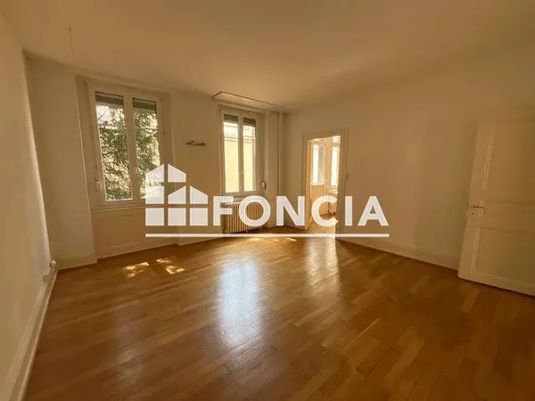Appartement 4 pièces 130 m²