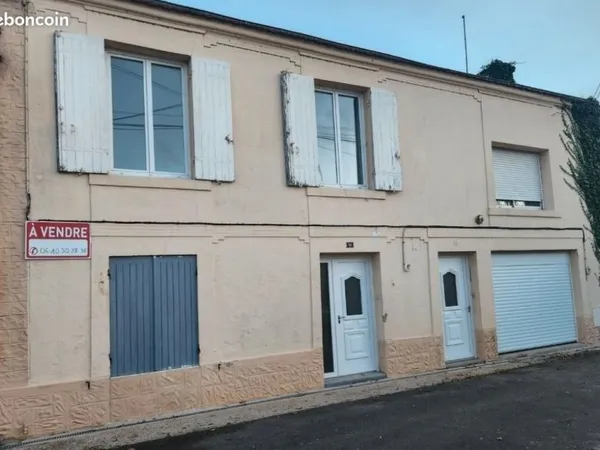 Immeuble avec 2 logements individuels