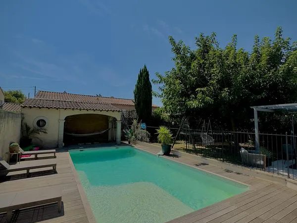 Loue villa meublé avec piscine
