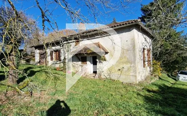 Maison en pierre à rénover à Agonac
