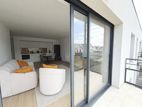Appartement T3 neuf, terrasse et parking