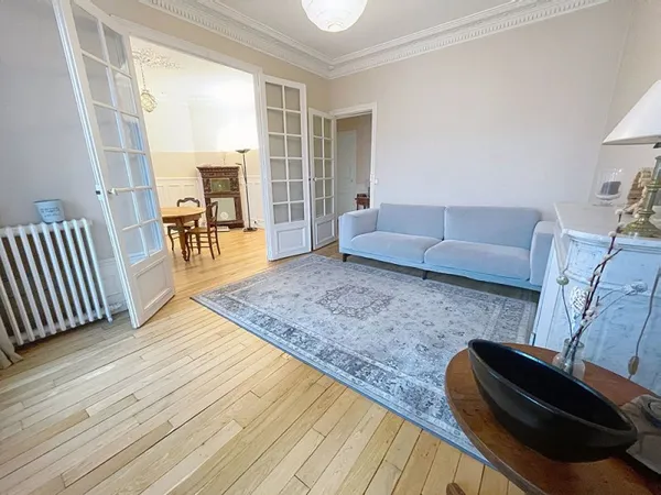 Appartement bourgeois MELUN GARE