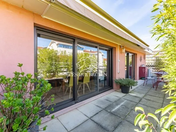 APPARTEMENT T5 - DERNIER ETAGE - EXTERIEURS