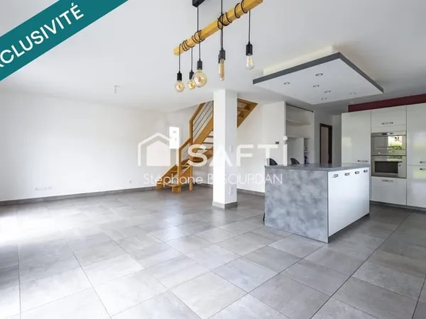 Maison 103m², 4 ch, 2 sdb, 2014, Ecole-Valentin