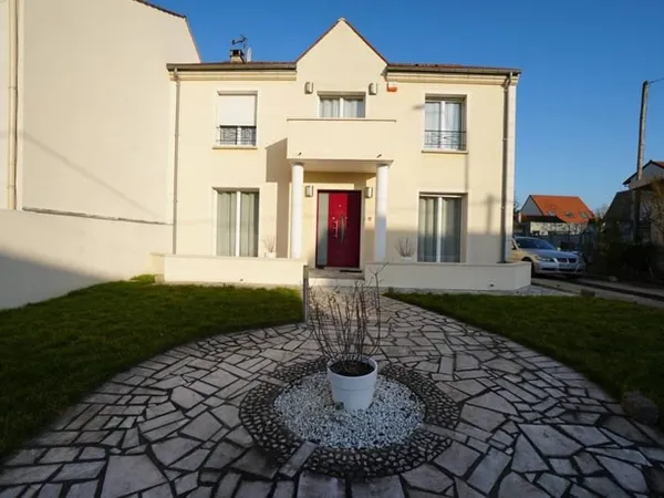 Maison 7 pièces 150 m²