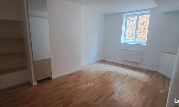 T3 60 m² refait à neuf - Tout équipé- Plein Centre - Sans frais