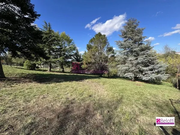 TERRAIN VIABILISÉ 1466 M²