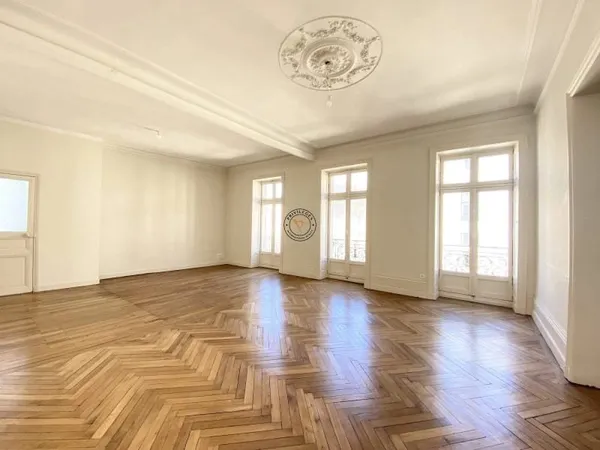 Appartement 4 pièces 134 m²
