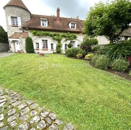Propriété 8 pièces 235 m²